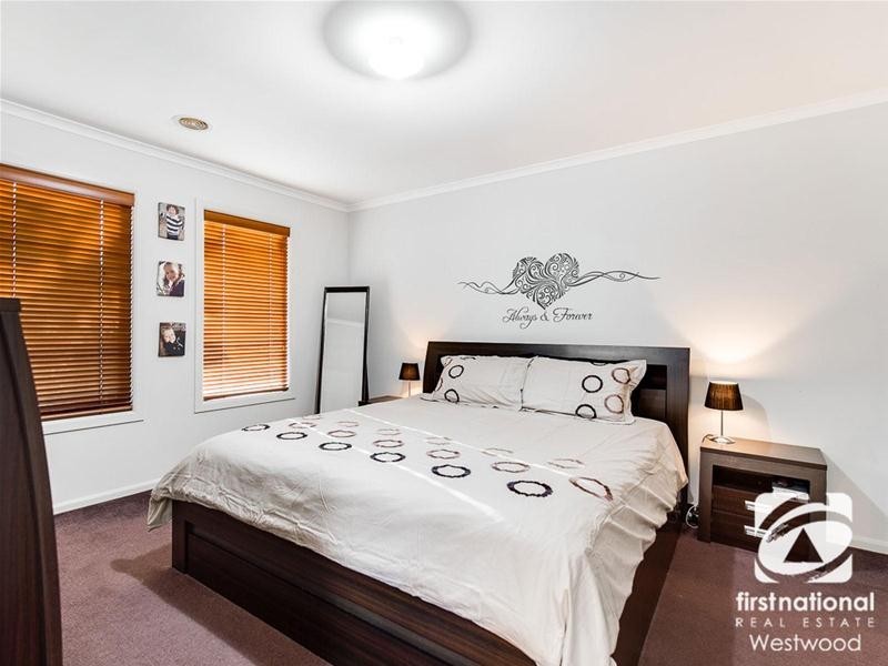 15 Emperor Parade, Tarneit VIC 3029