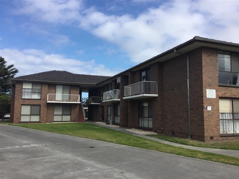 14/3-5 Robin Street, Altona VIC 3018