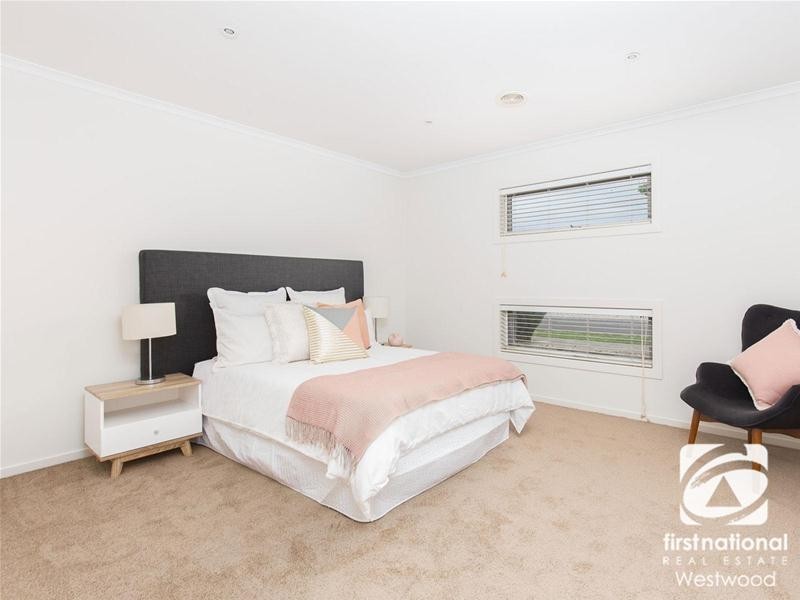 1 Balladong Crescent, Tarneit VIC 3029