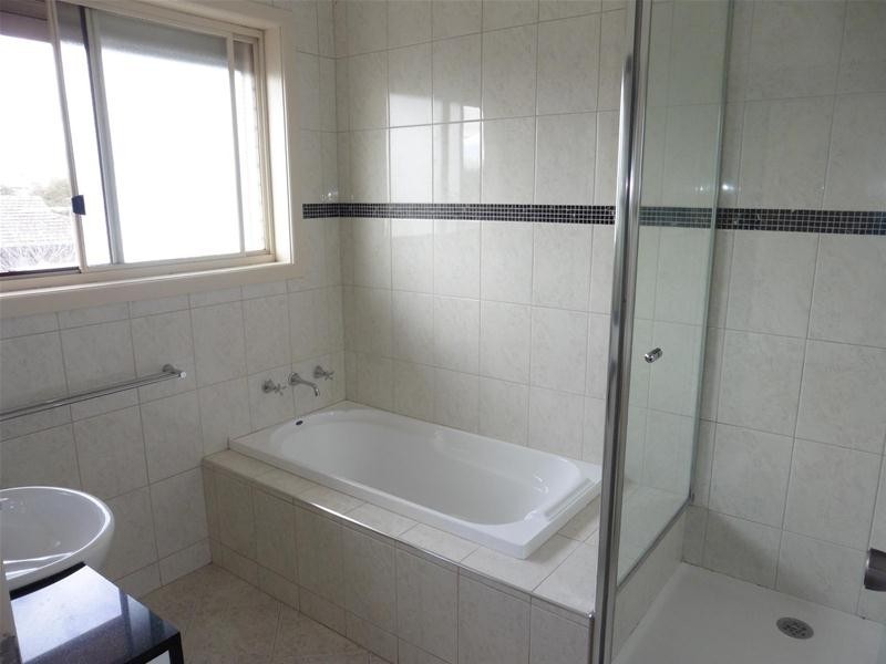 4 Doolan Street, Werribee VIC 3030