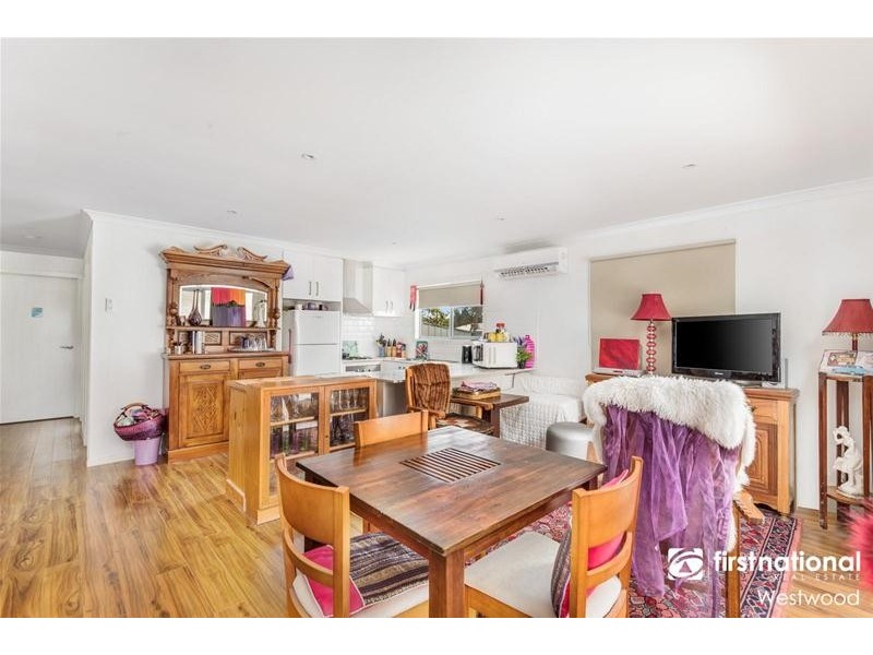 1a & 1b Beach Road, Werribee South VIC 3030