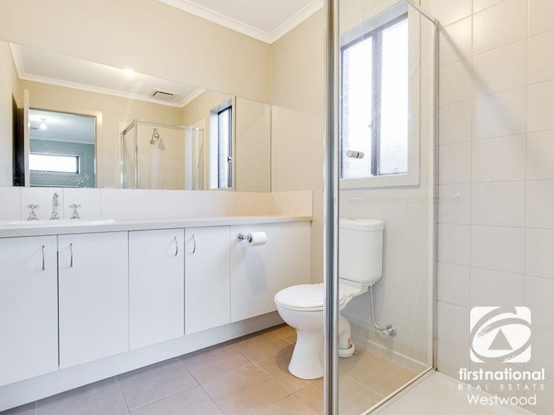 22 Billabong Crescent, Tarneit VIC 3029