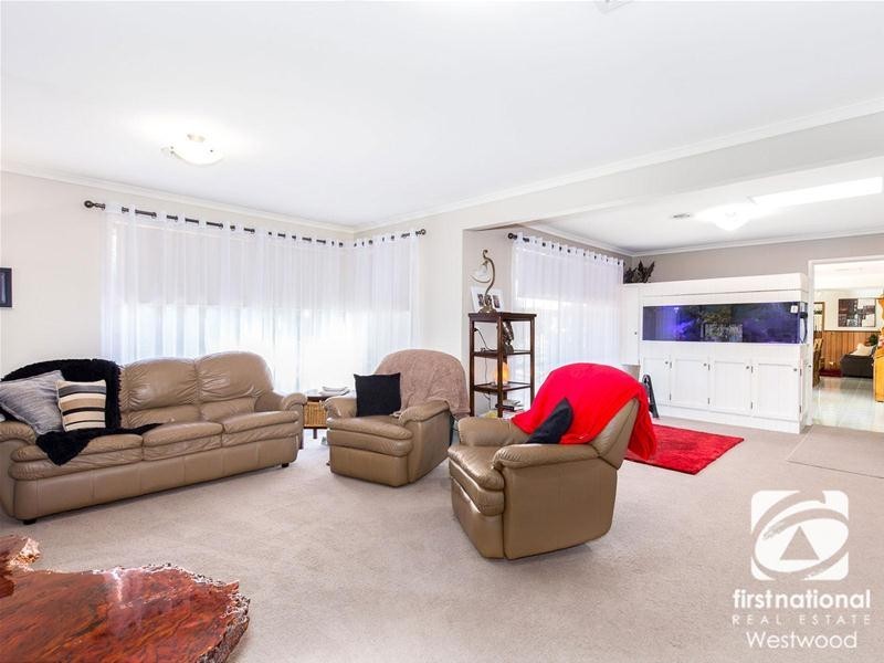 13 Henshaw Court, Werribee VIC 3030