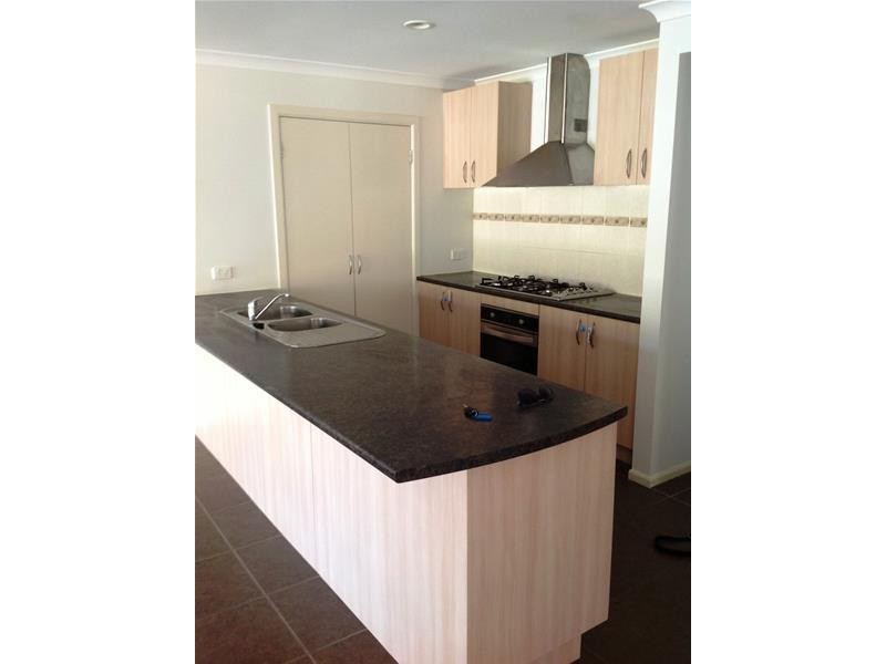 30 Bradman Drive, Tarneit VIC 3029