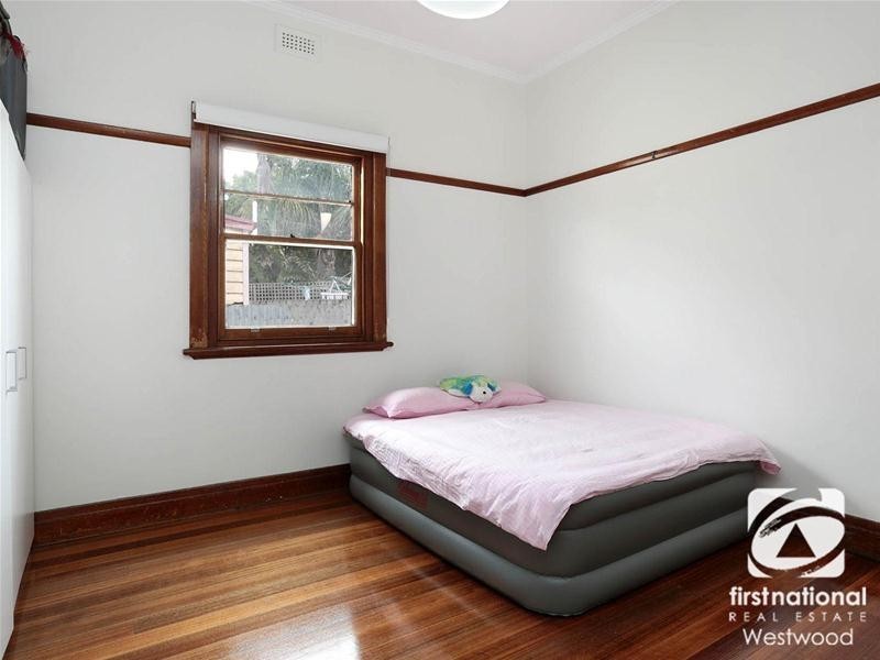 17 Salisbury Street, Werribee VIC 3030