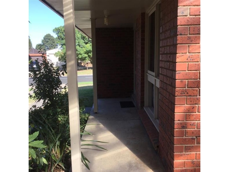 21 Nangiloc Crescent, Werribee VIC 3030