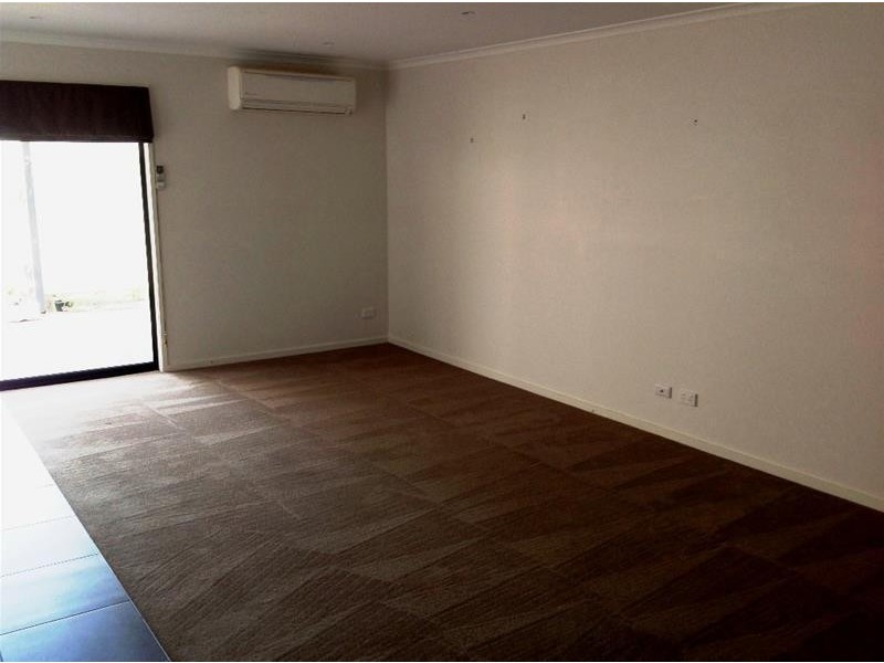 8 Cogley Street, Wyndham Vale VIC 3024