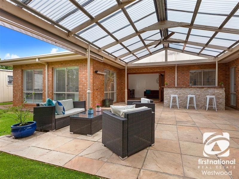 4 St Nicholas Court, Tarneit VIC 3029