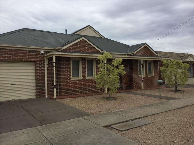 1/105 Hogans Road, Hoppers Crossing VIC 3029