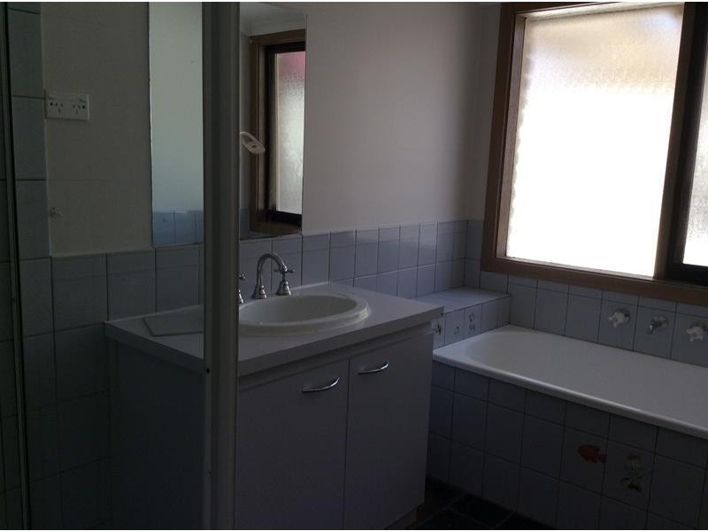 54 Banksia Crescent, Hoppers Crossing VIC 3029