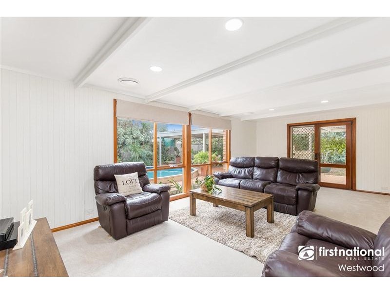 4 Lyall Drive, Werribee VIC 3030