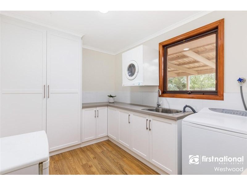 4 Lyall Drive, Werribee VIC 3030