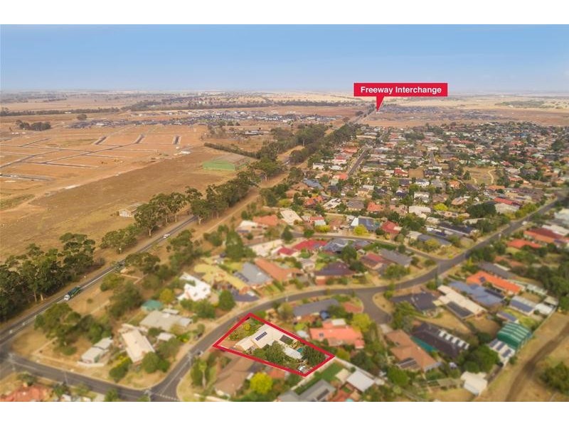 4 Lyall Drive, Werribee VIC 3030