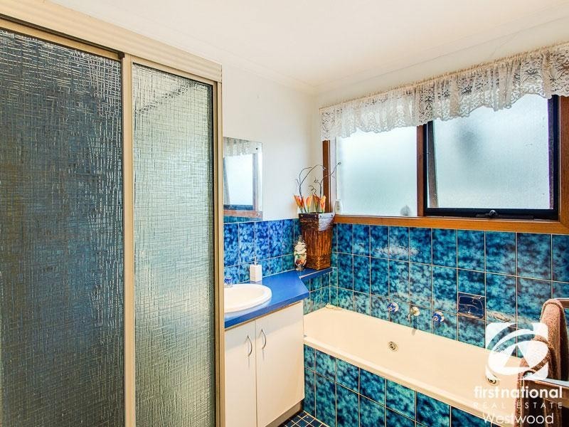 11 Chandler Street, Werribee South VIC 3030