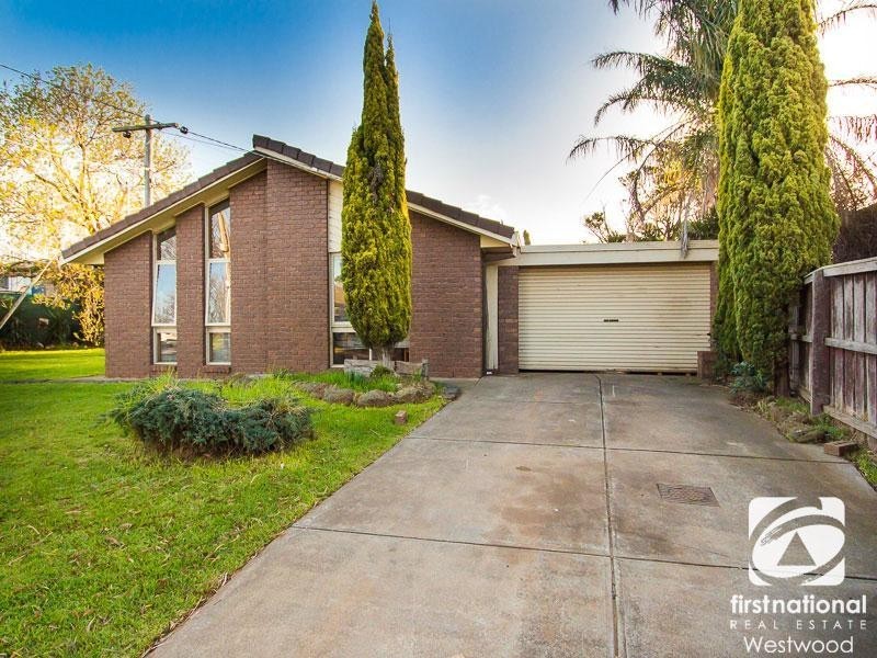 11 Chandler Street, Werribee South VIC 3030