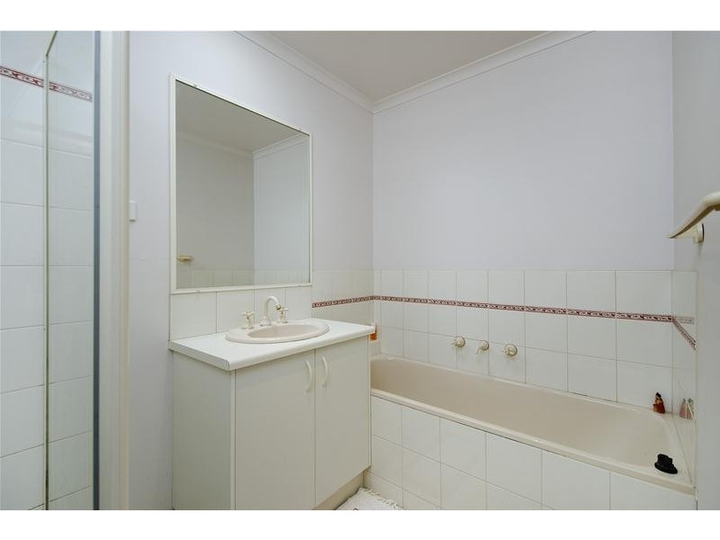 11 Riverglen Drive, Werribee VIC 3030