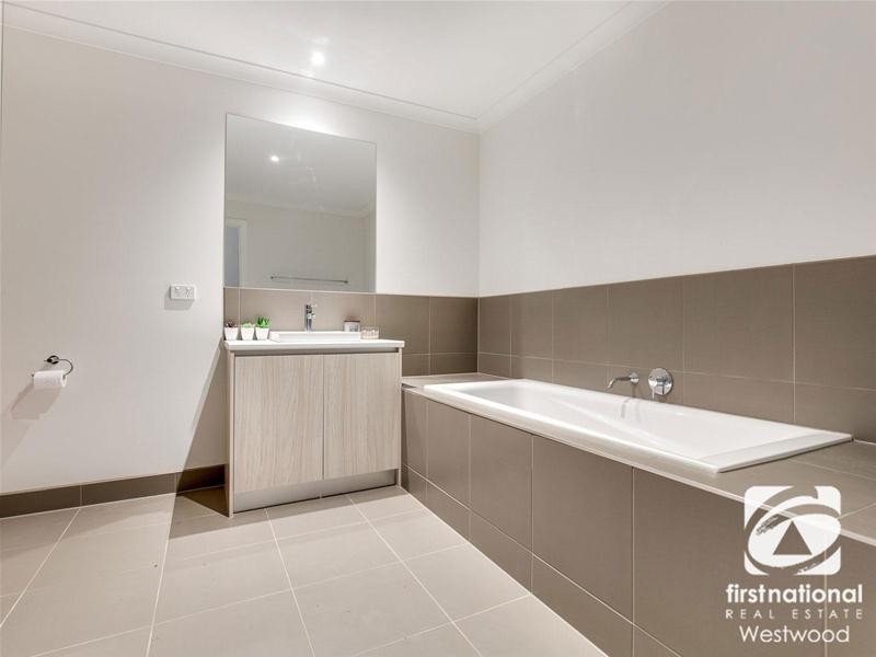 5/2 Frederick Court, Werribee VIC 3030