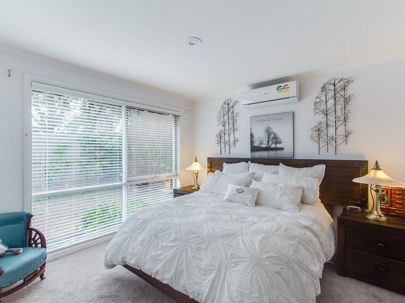 2/11 Macalister Court, Werribee VIC 3030