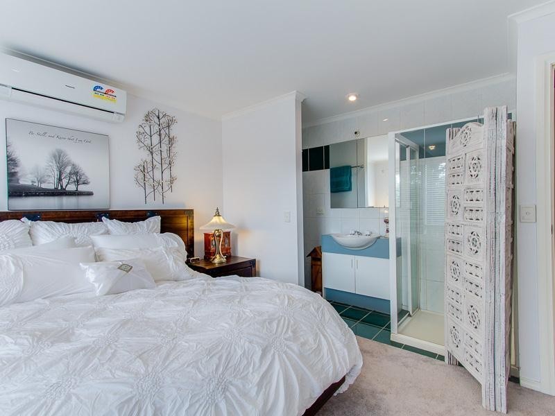 2/11 Macalister Court, Werribee VIC 3030