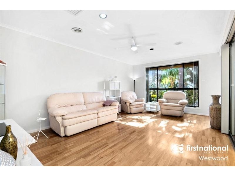 43 Flinders Crescent, Wyndham Vale VIC 3024