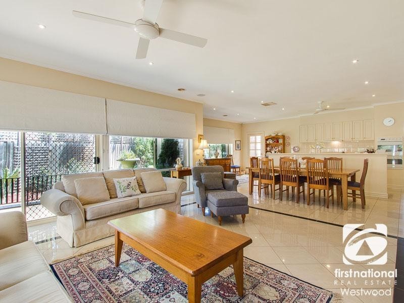 8 Haven Court, Werribee VIC 3030