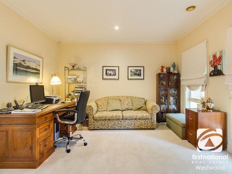 8 Haven Court, Werribee VIC 3030