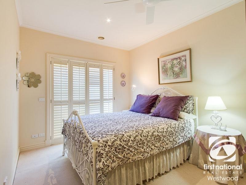 8 Haven Court, Werribee VIC 3030