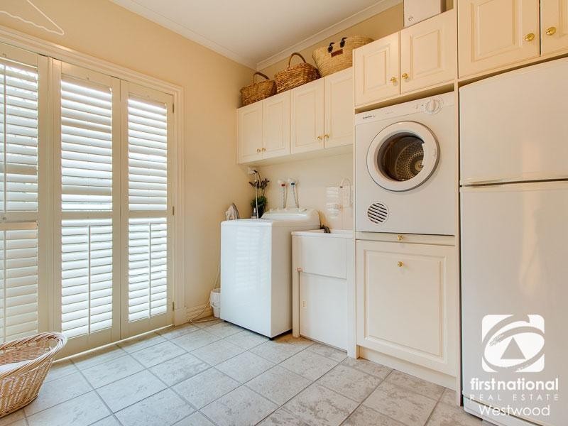 8 Haven Court, Werribee VIC 3030