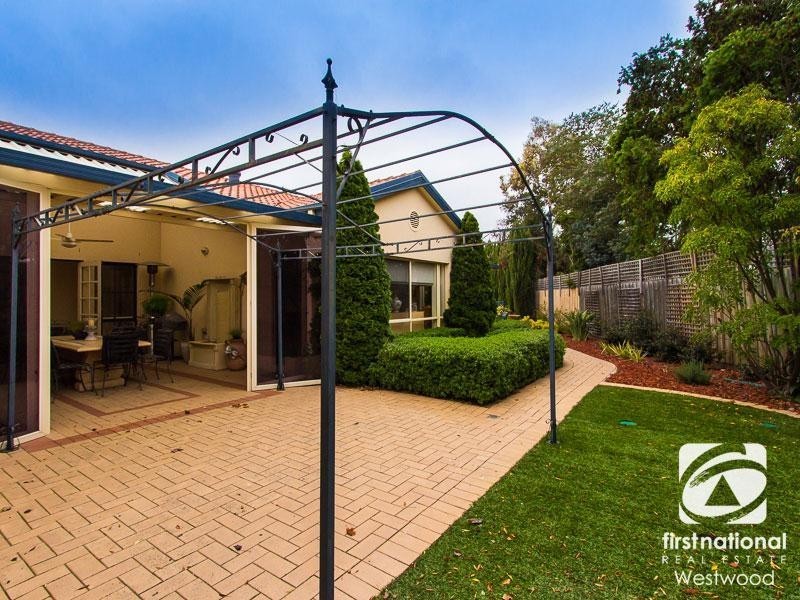 8 Haven Court, Werribee VIC 3030