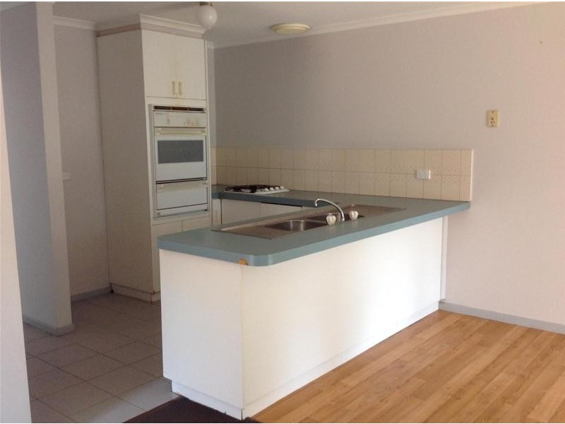 25B Thames Boulevard, Werribee VIC 3030