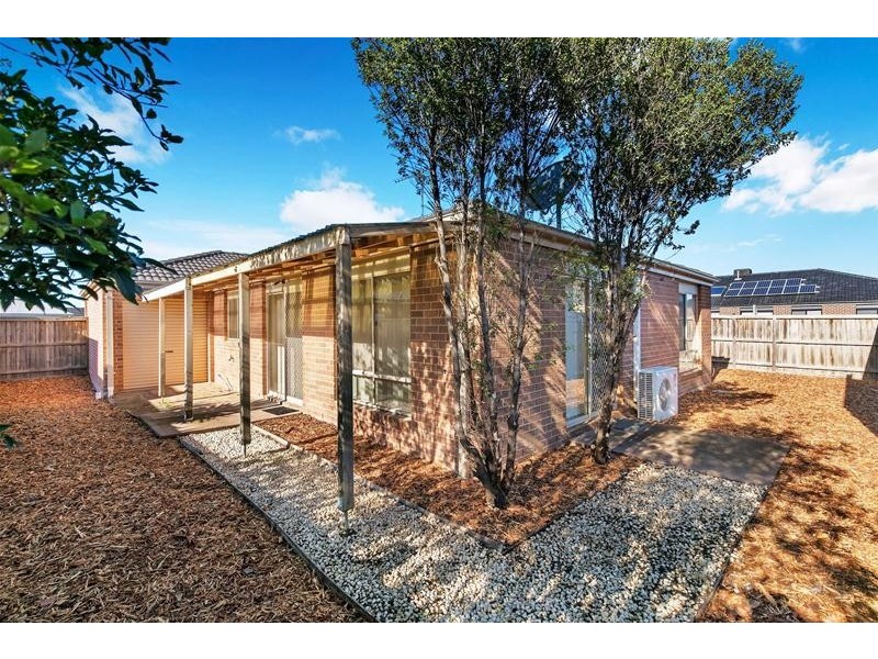 9 Burswood Drive, Wyndham Vale VIC 3024