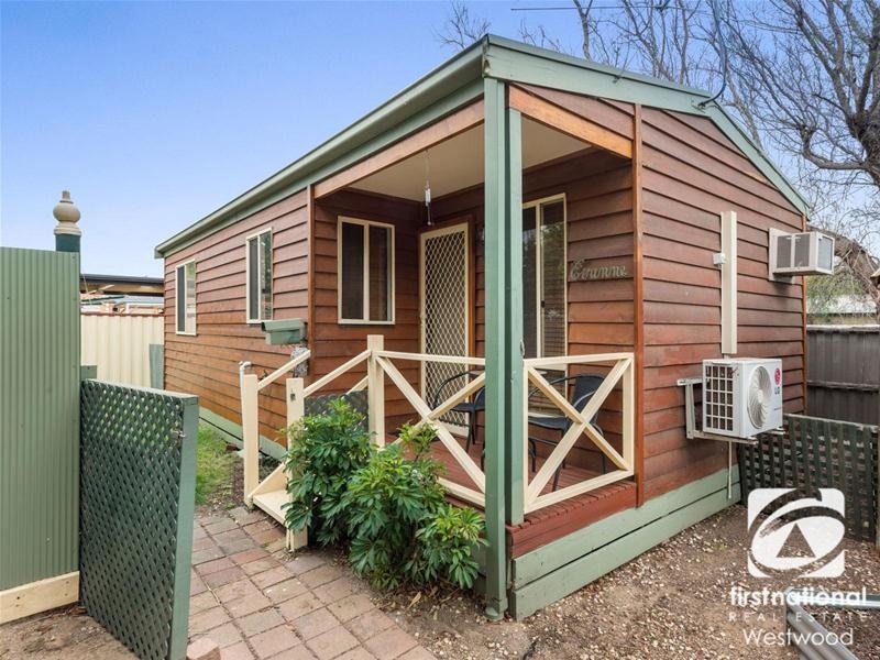 4 Tarneit Road, Werribee VIC 3030