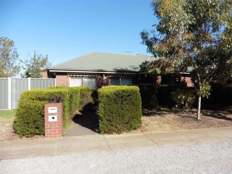 1 Parkview Close, Hoppers Crossing VIC 3029