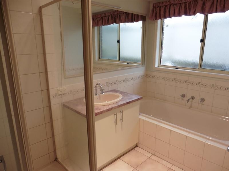 1 Parkview Close, Hoppers Crossing VIC 3029