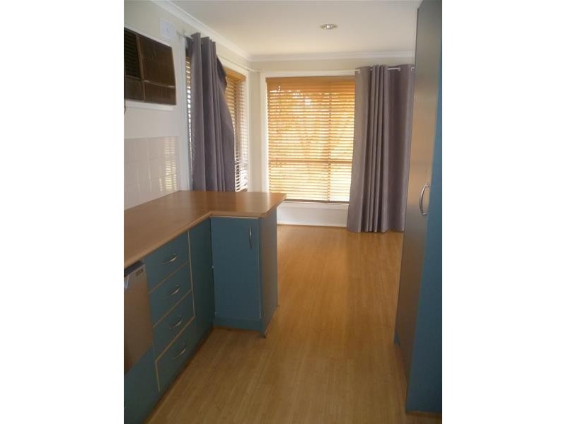 4 Tamarind  Crescent, Werribee VIC 3030