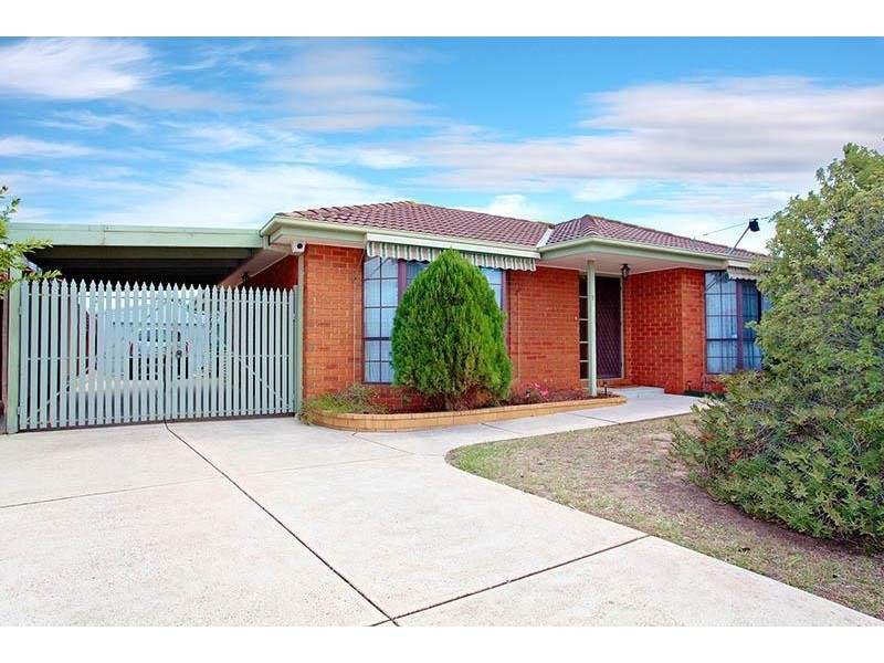 11 Gentzen Drive, Wyndham Vale VIC 3024