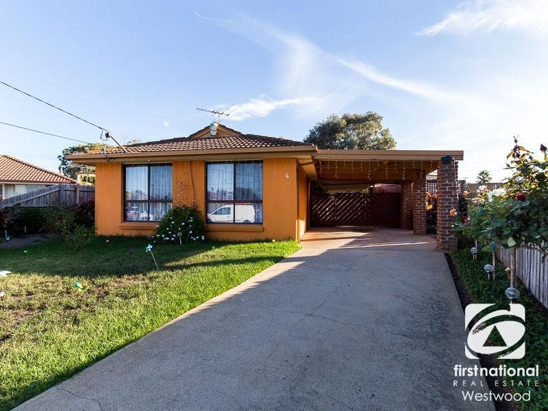 4 Hawk Court, Werribee VIC 3030