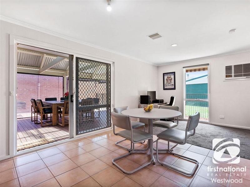 16 Cameron Drive, Hoppers Crossing VIC 3029