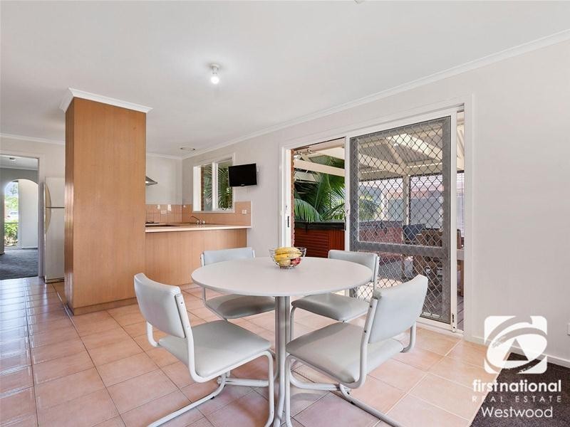 16 Cameron Drive, Hoppers Crossing VIC 3029