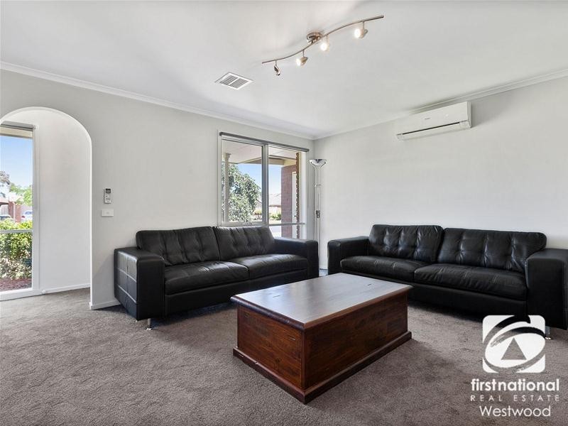 16 Cameron Drive, Hoppers Crossing VIC 3029