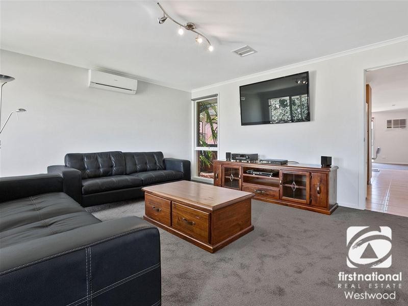 16 Cameron Drive, Hoppers Crossing VIC 3029