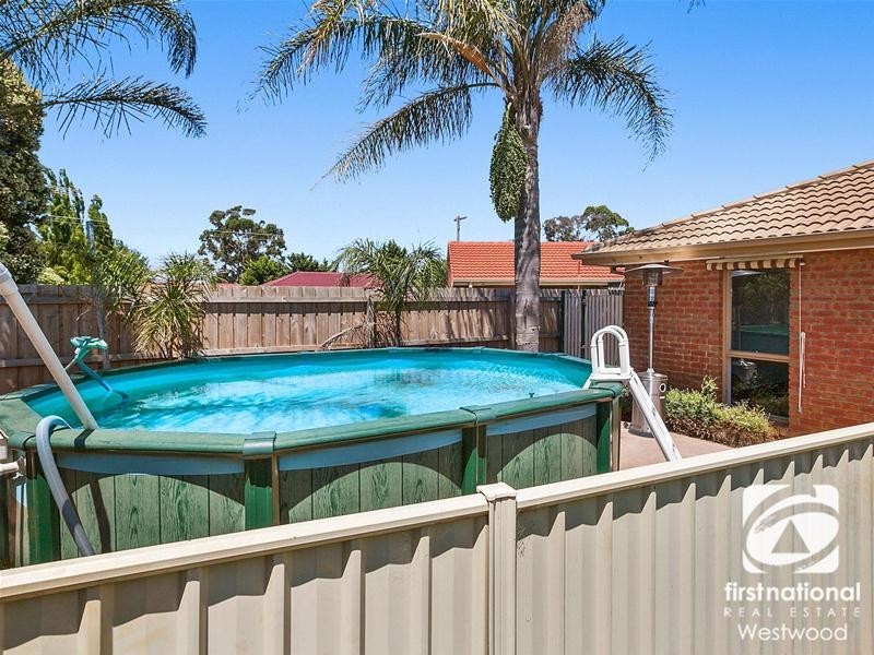 16 Cameron Drive, Hoppers Crossing VIC 3029
