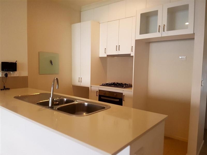 2D Hanworth Avenue, Williams Landing VIC 3027