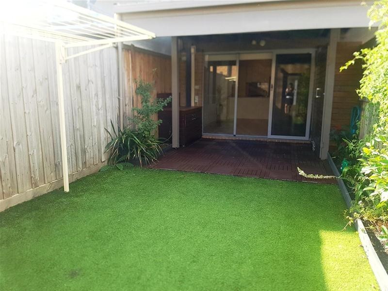 2D Hanworth Avenue, Williams Landing VIC 3027