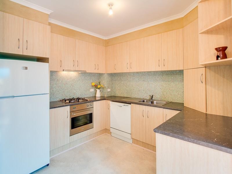 15/5 Tower Road, Werribee VIC 3030