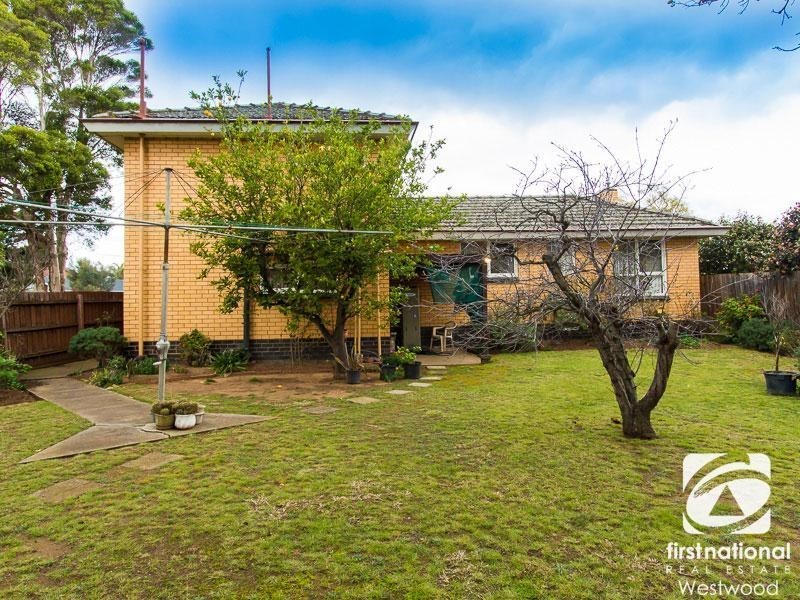 39 Tyrone Street, Werribee VIC 3030