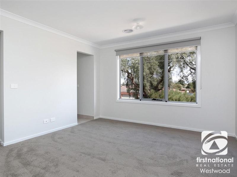 2/76-82 Purchas Street, Werribee VIC 3030