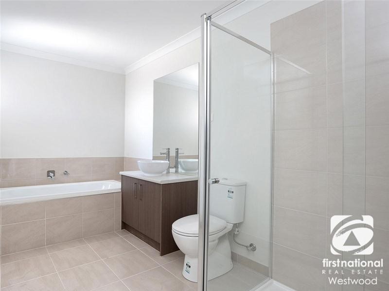 2/76-82 Purchas Street, Werribee VIC 3030