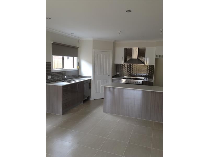 20 Charter Road, Werribee VIC 3030