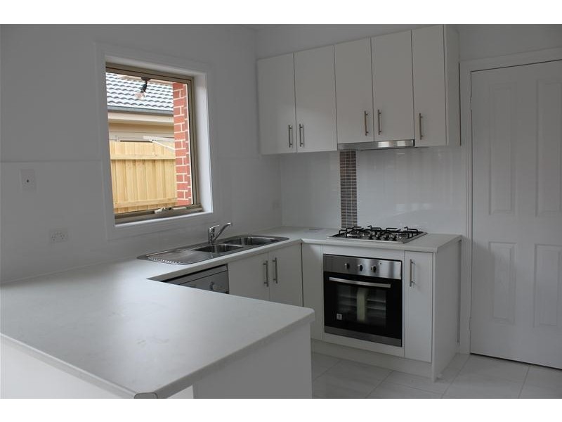 1/42 Rowes Road, Werribee VIC 3030